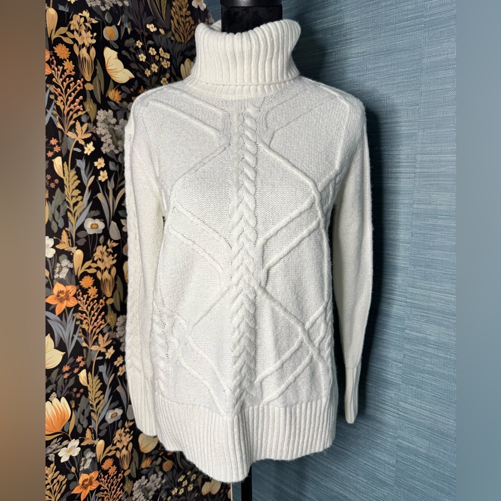 Simply Vera Vera Wang White Cowl Neck Sweater